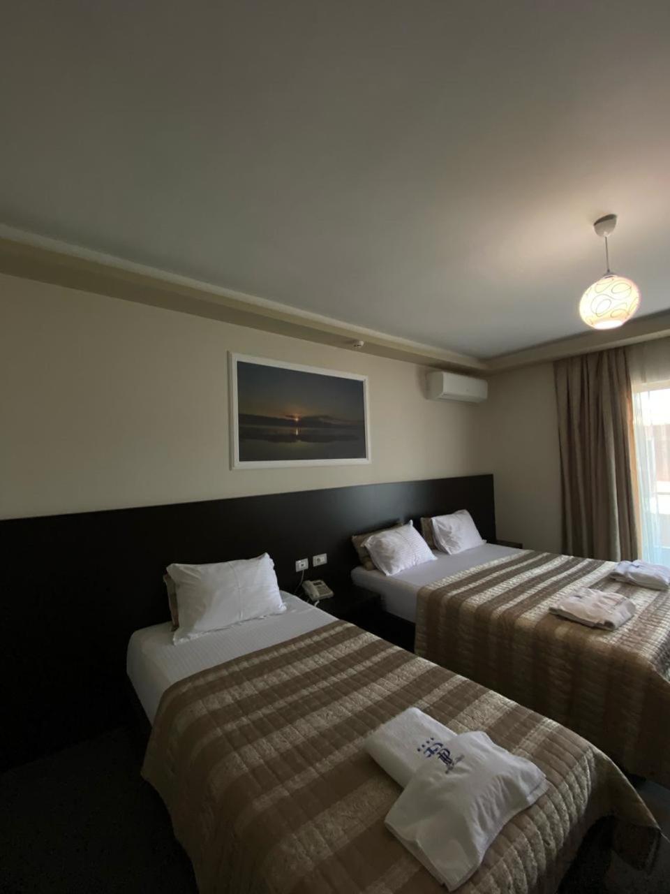 Hotel Pogradeci 2 Tushemisht Esterno foto