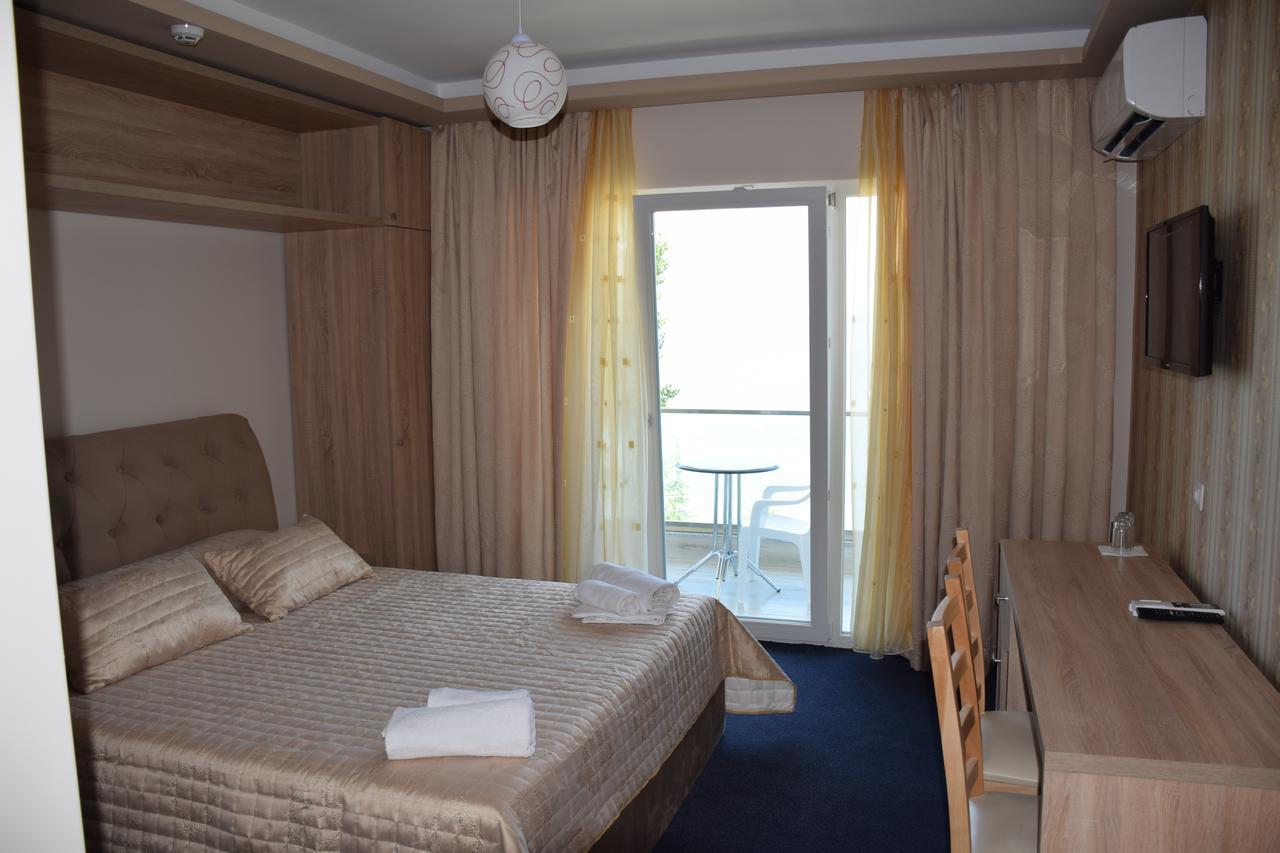 Hotel Pogradeci 2 Tushemisht Esterno foto