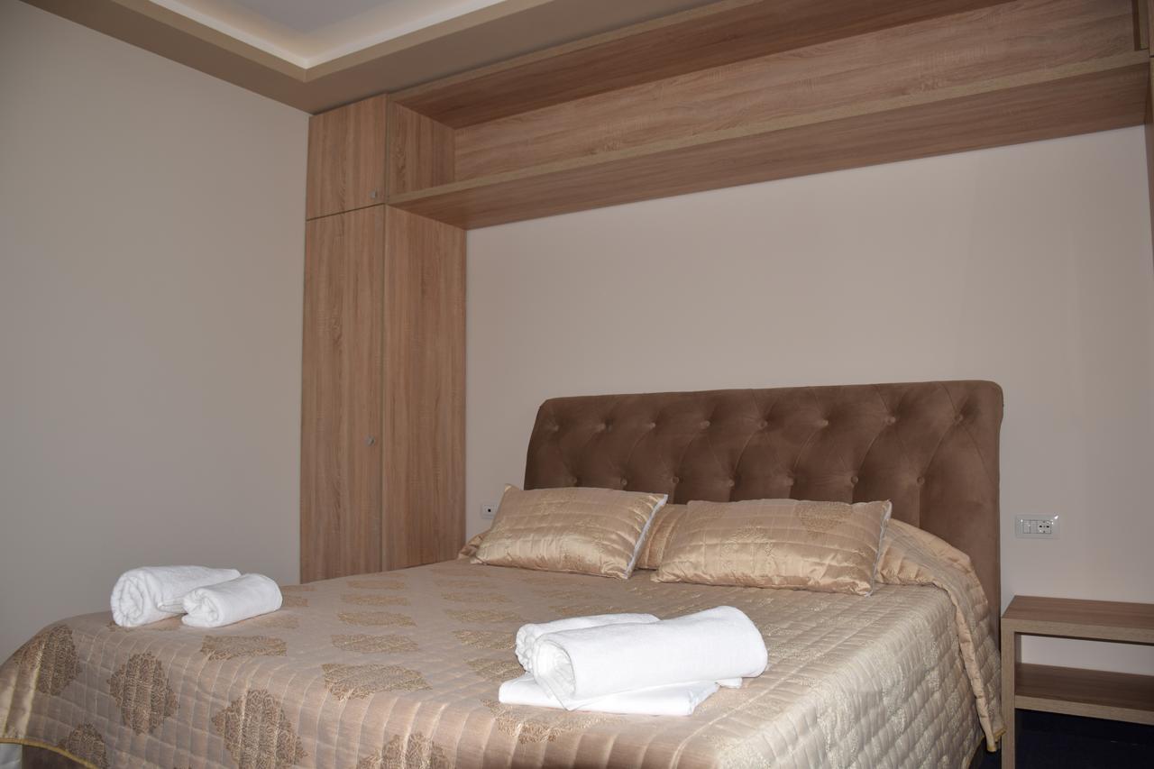 Hotel Pogradeci 2 Tushemisht Esterno foto