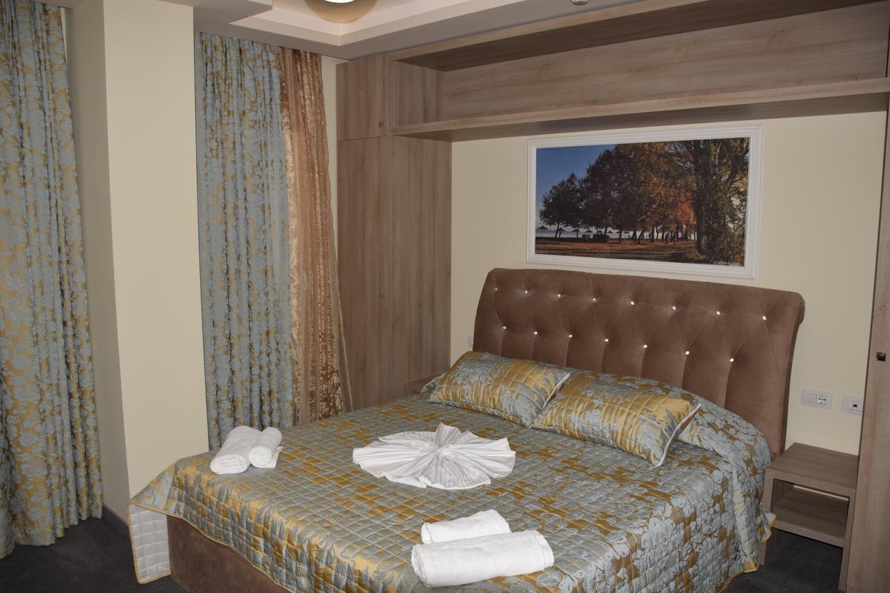 Hotel Pogradeci 2 Tushemisht Esterno foto
